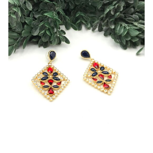 Vintage Gold Tone Crystal & Beaded Collar Necklace & Earrings Set by Scaasi - Picture 7 of 10